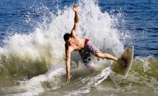 开云体育平台APP-新援克瓦拉茨赫利亚首秀爆发，亚特兰大闪电战击溃卡塔尔豪门