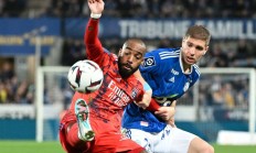 开云体育下载-关于里昂客场战斯特拉斯堡，争夺胜利关键的信息