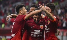 开云平台-半场领先翻盘失利，球队抢分希望渺茫