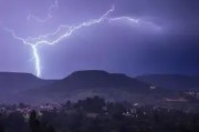 开云体育入口-雷加利斯主场逼平赫塔费，保持不败