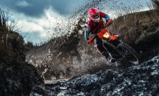 开云体育登录-惊魂一刻，萨内绝杀建功，德国队2-1险胜塞维利亚