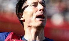 开云体育APP下载-包含夏莱罗瓦队遭遇连败，球员沮丧无奈的词条