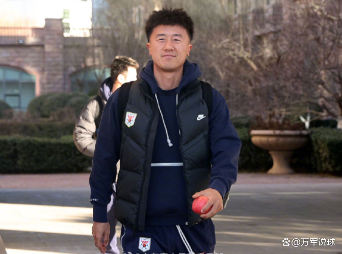 包含教练组严格考察球员表现，备战全面升级的词条