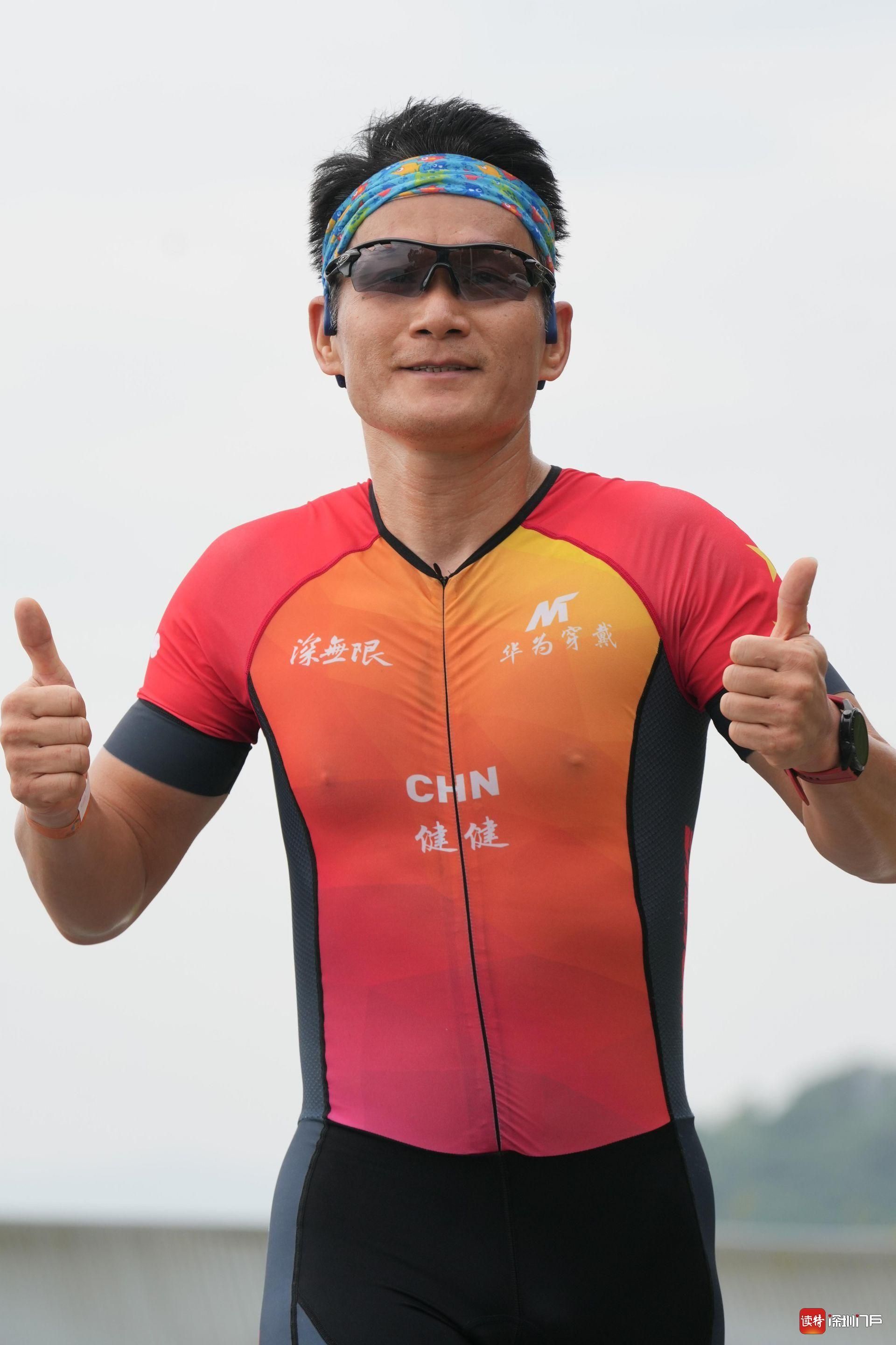 坚持不懈，铁人三项选手圆梦金牌