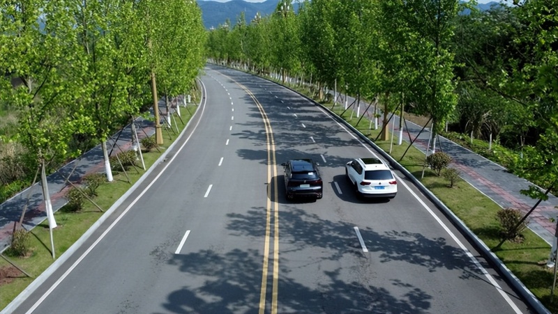 新晋劲旅崭露头角，挑战老牌劲旅