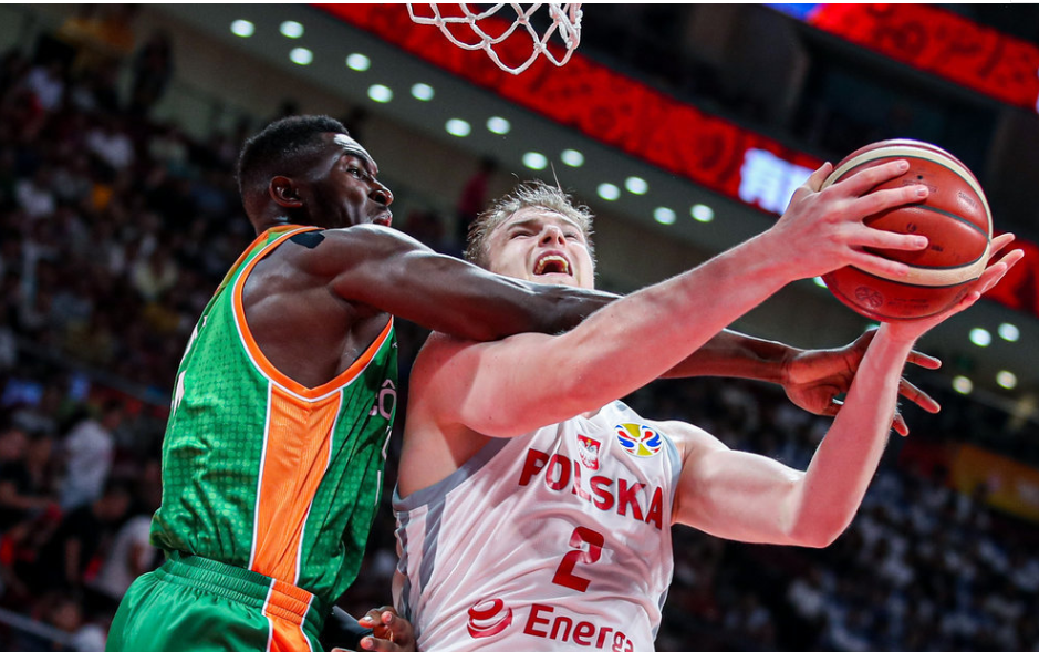 海地篮球锦标赛季后赛，球队实力激烈对抗