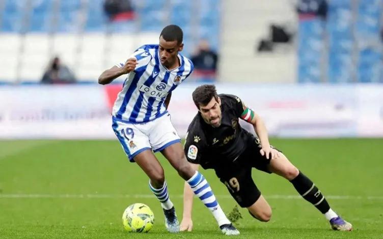 马德里德比火爆，皇家社会客场一球小胜马竞的简单介绍