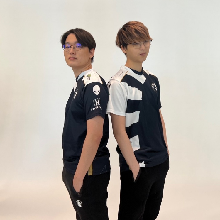 CLG绝杀RNG,Hanssama打出惊人五杀激烈交锋入围赛,引爆全场热议 CLG绝杀RNG,Hanssama打出惊人五杀激烈交锋入围赛,引爆全场热议