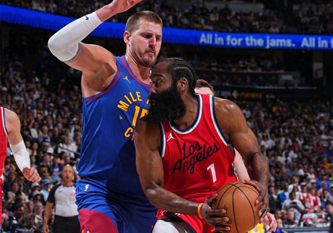 快船客场大胜小牛豪取7连胜的简单介绍 快船客场大胜小牛豪取7连胜的简单介绍