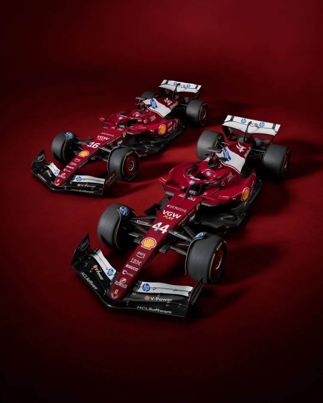 索伯车队完胜红牛二队，塞恩斯带队取胜